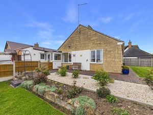Front Garden- click for photo gallery